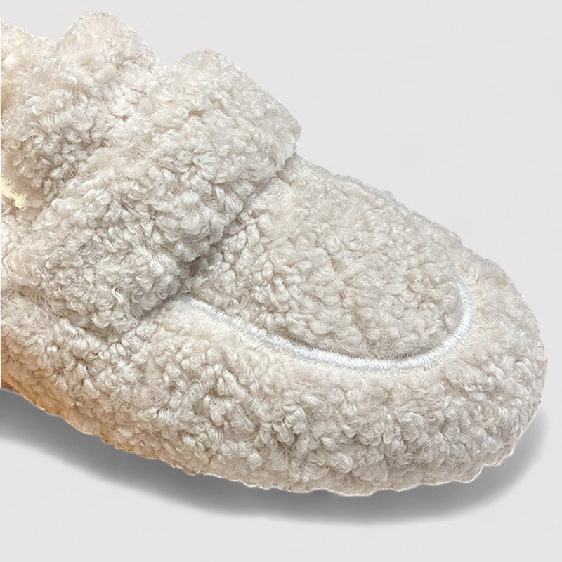 קלרה | סנדלי פרווה נוחים לנשים